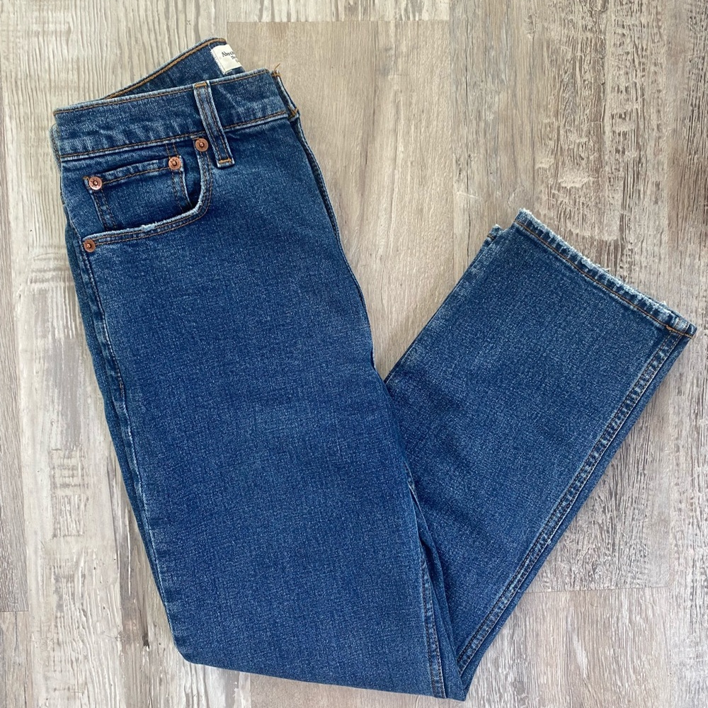 Abercrombie & Fitch Ankle Straight Ultra High Rise
